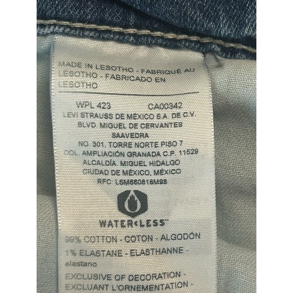 Signature by Levi Strauss & Co. Men's Denim Jean Shorts Size 40 Blue Distressed - Picture 6 of 7